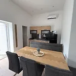 아파트 Zelia Apartmanhaz 시오포크