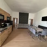 Zelia Apartmanhaz Siófok