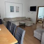 Zelia Apartmanhaz 아파트 시오포크