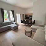 Zelia Apartmanhaz Siofok