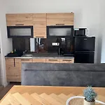 Zelia Apartmanhaz Apartment *