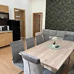 Apartment Zelia Apartmanhaz