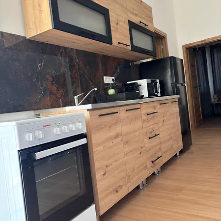 Zelia Apartmanhaz Διαμέρισμα Σίοφοκ