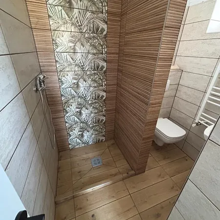 Zelia Apartmanhaz Siófok
