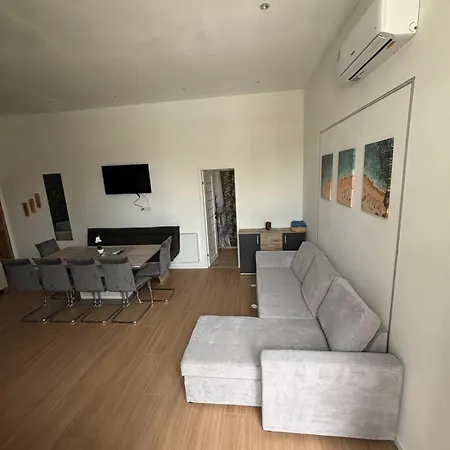 Διαμέρισμα Zelia Apartmanhaz