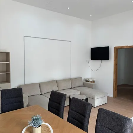 Zelia Apartmanhaz Διαμέρισμα