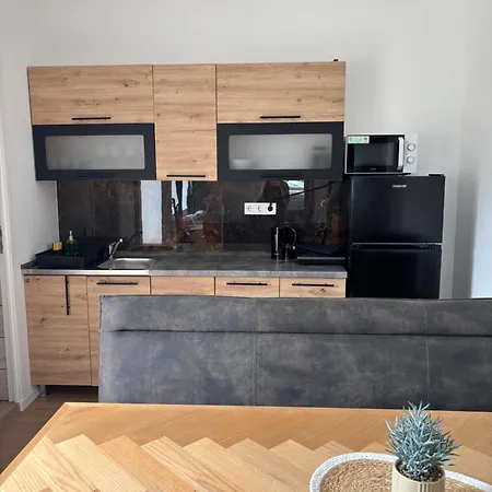 Zelia Apartmanhaz Lägenhet *
