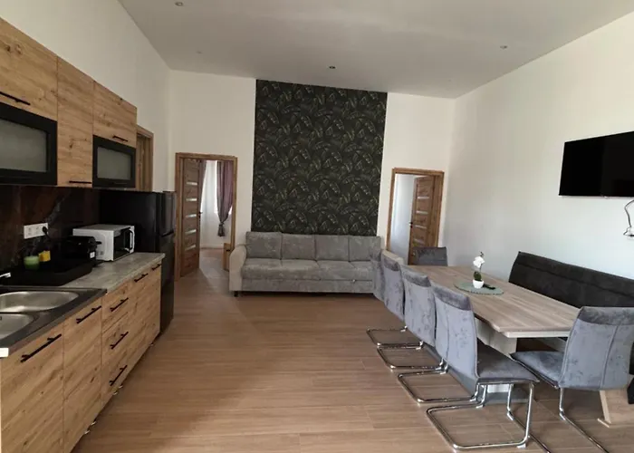 Zelia Apartmanhaz Siófok