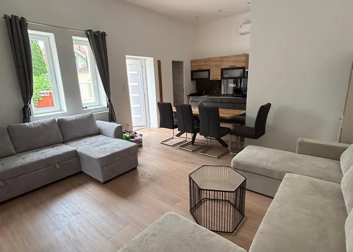 Zelia Apartmanhaz Siófok