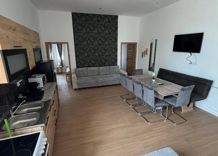Zelia Apartmanhaz *